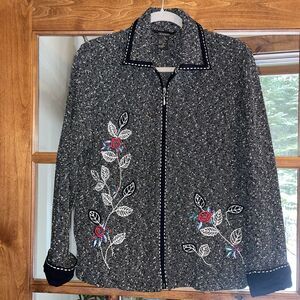 T & Company Womens Black White Floral Embroidered Zip Cardigan S Sweater Jacket‎